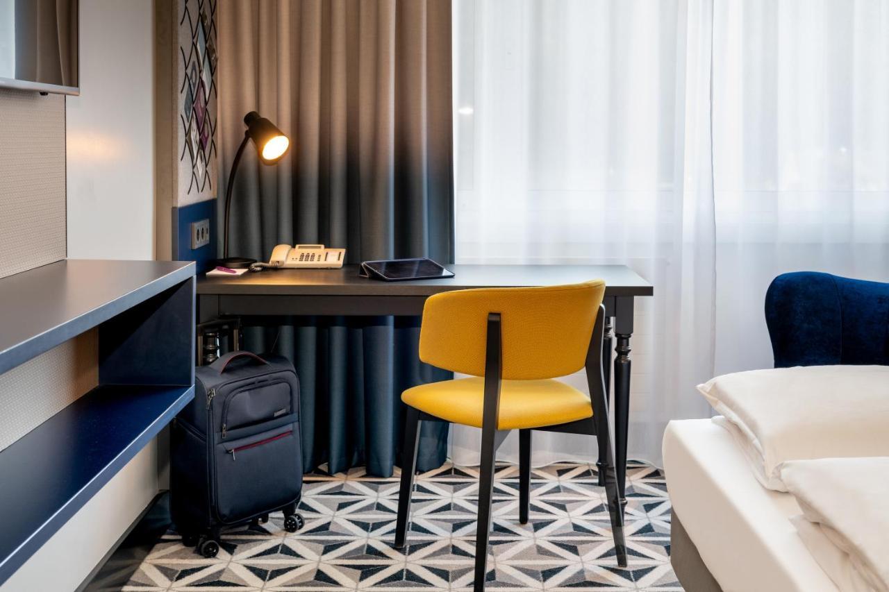 Mercure Hotel Freiburg Am Muenster Bagian luar foto