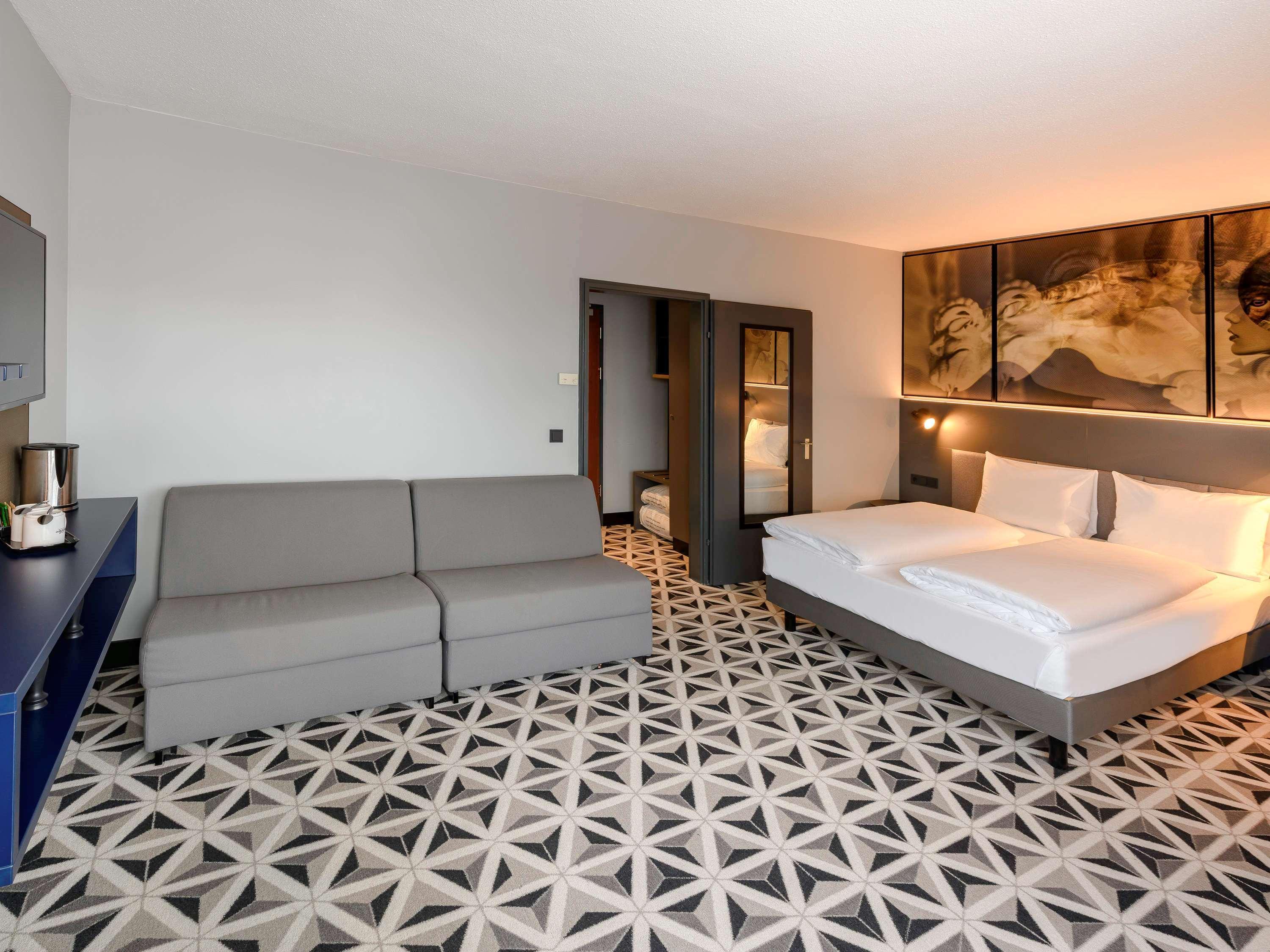 Mercure Hotel Freiburg Am Muenster Bagian luar foto