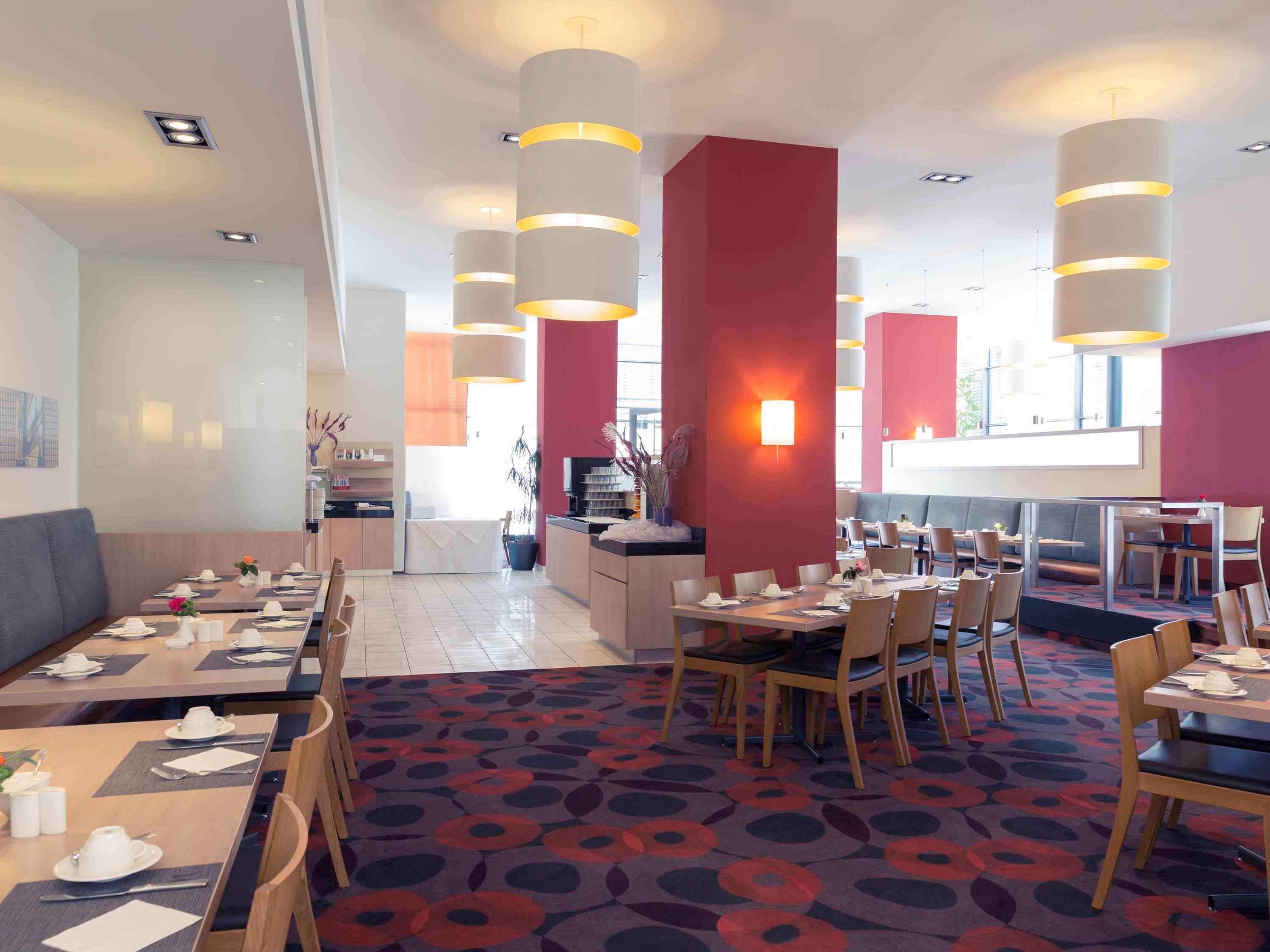 Mercure Hotel Freiburg Am Muenster Bagian luar foto