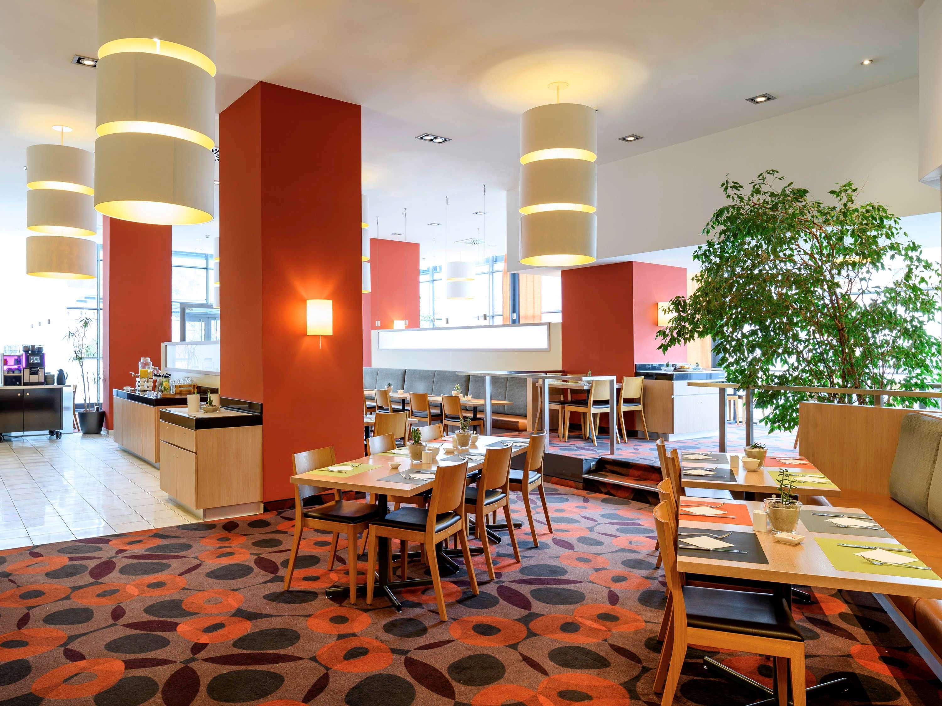 Mercure Hotel Freiburg Am Muenster Bagian luar foto